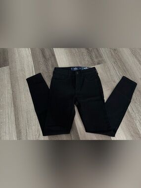 Hollister Women's Black Skinny High-Rise Jeans
